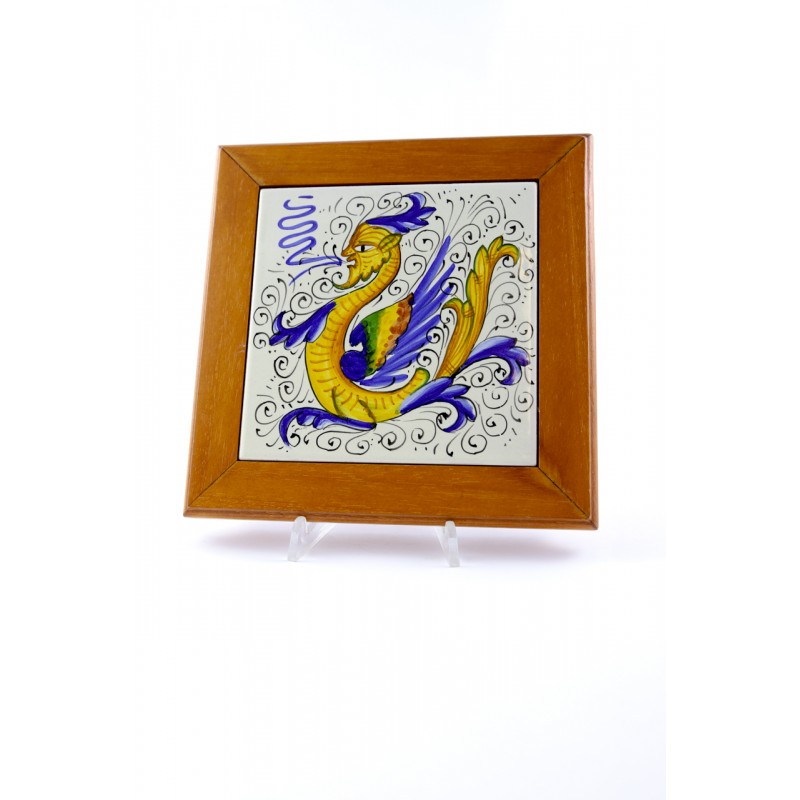 Sottopentola con cornice in legno color noce con mattonella 15 x 15 dipinta  a mano